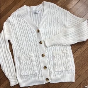 HOLLISTER cable knit white boyfriend cardigan XS oversized knit pocket sweater